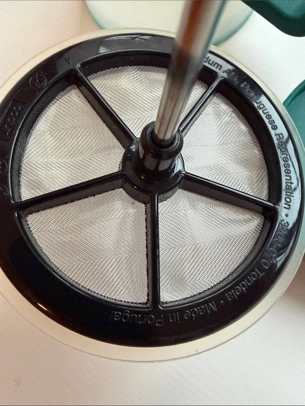 Bodum White & Teal Plastic French Press Cold Brew/Iced Coffee Maker